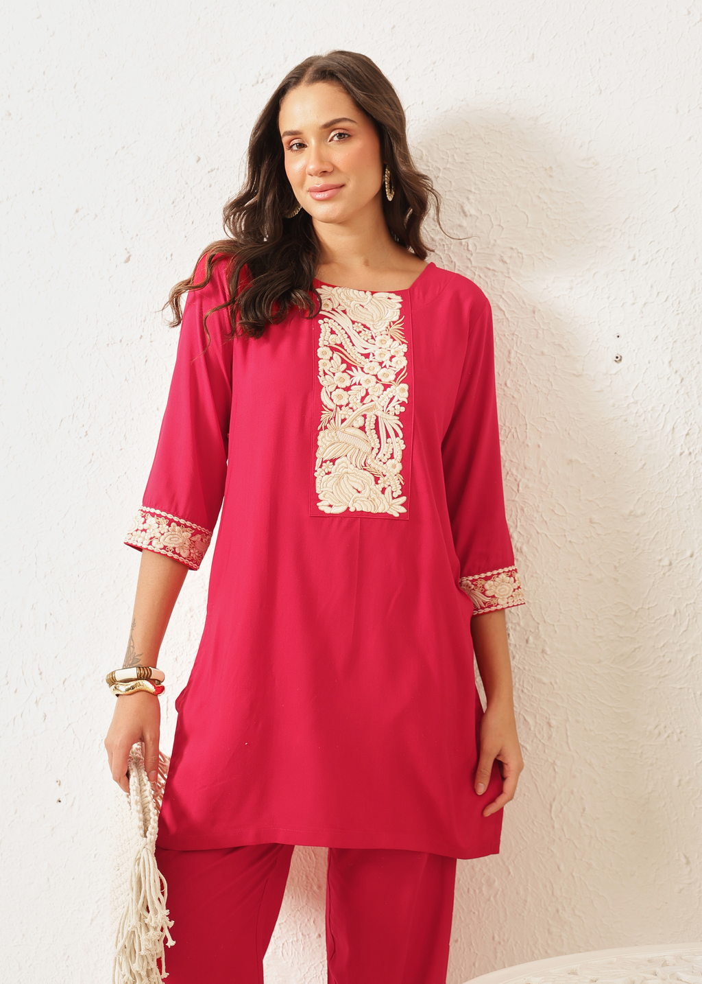 LILY - THE DESI PINK