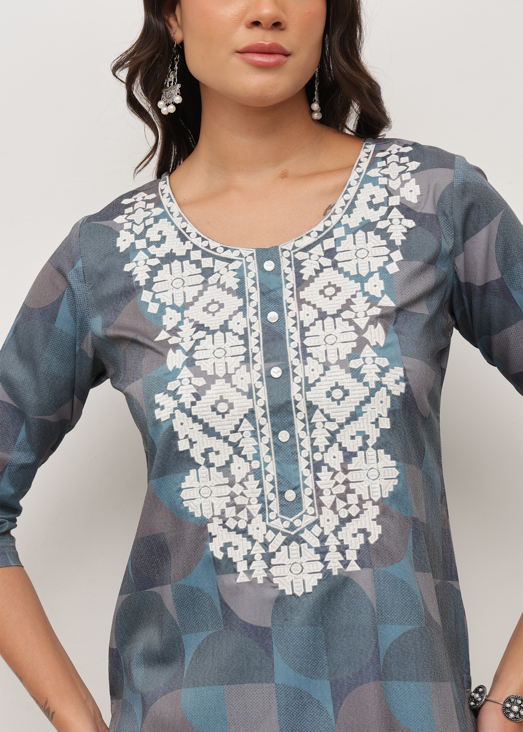 LINEAR THREADS - STRETCHABLE KURTI