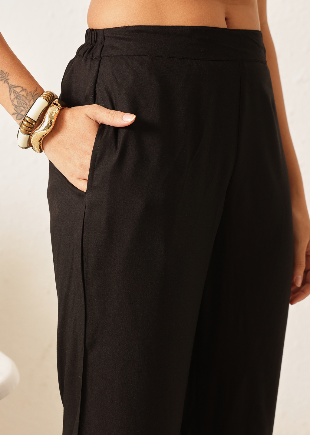 LILY - BLACK
