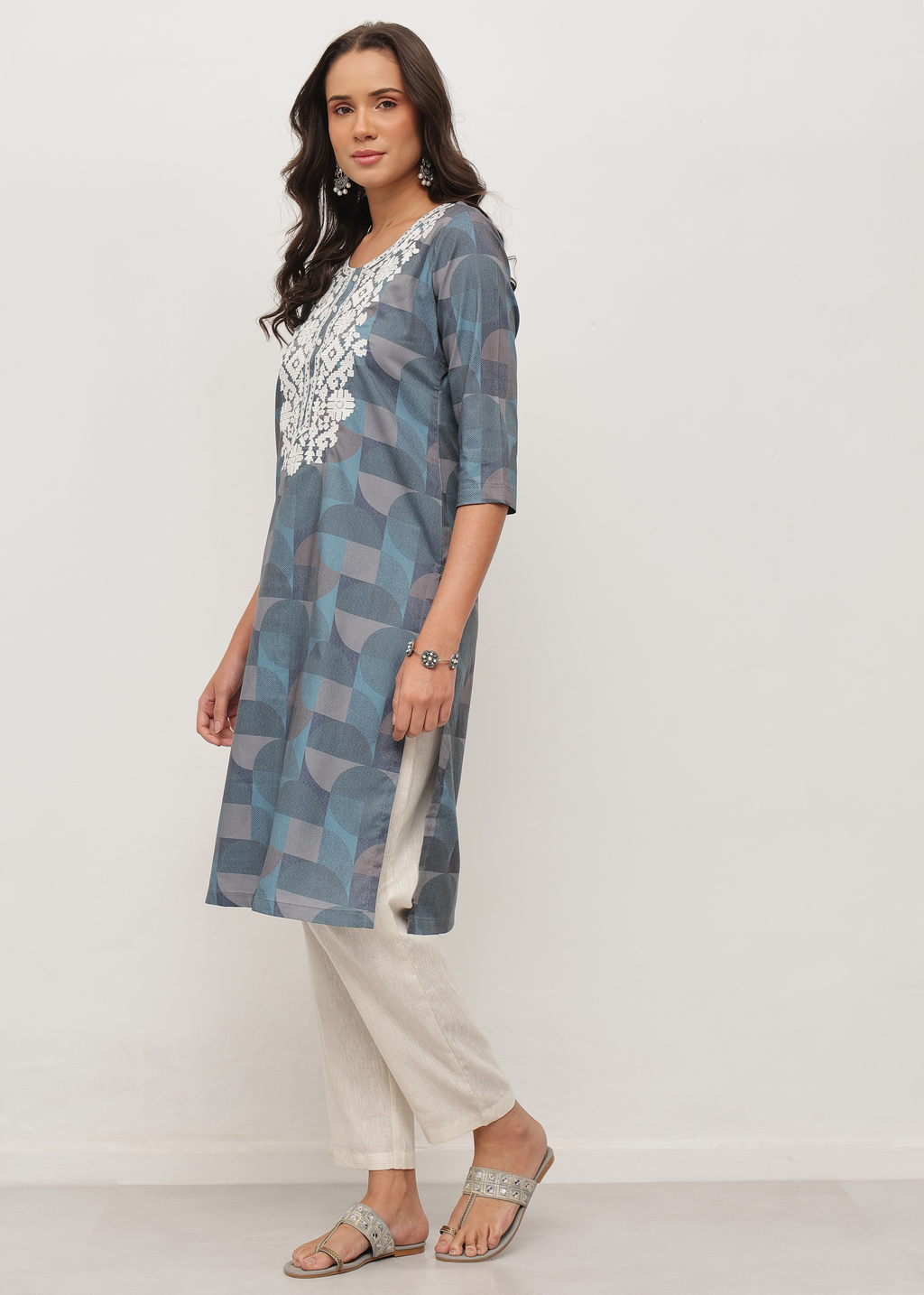 LINEAR THREADS - STRETCHABLE KURTI