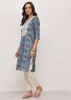 LINEAR THREADS - STRETCHABLE KURTI