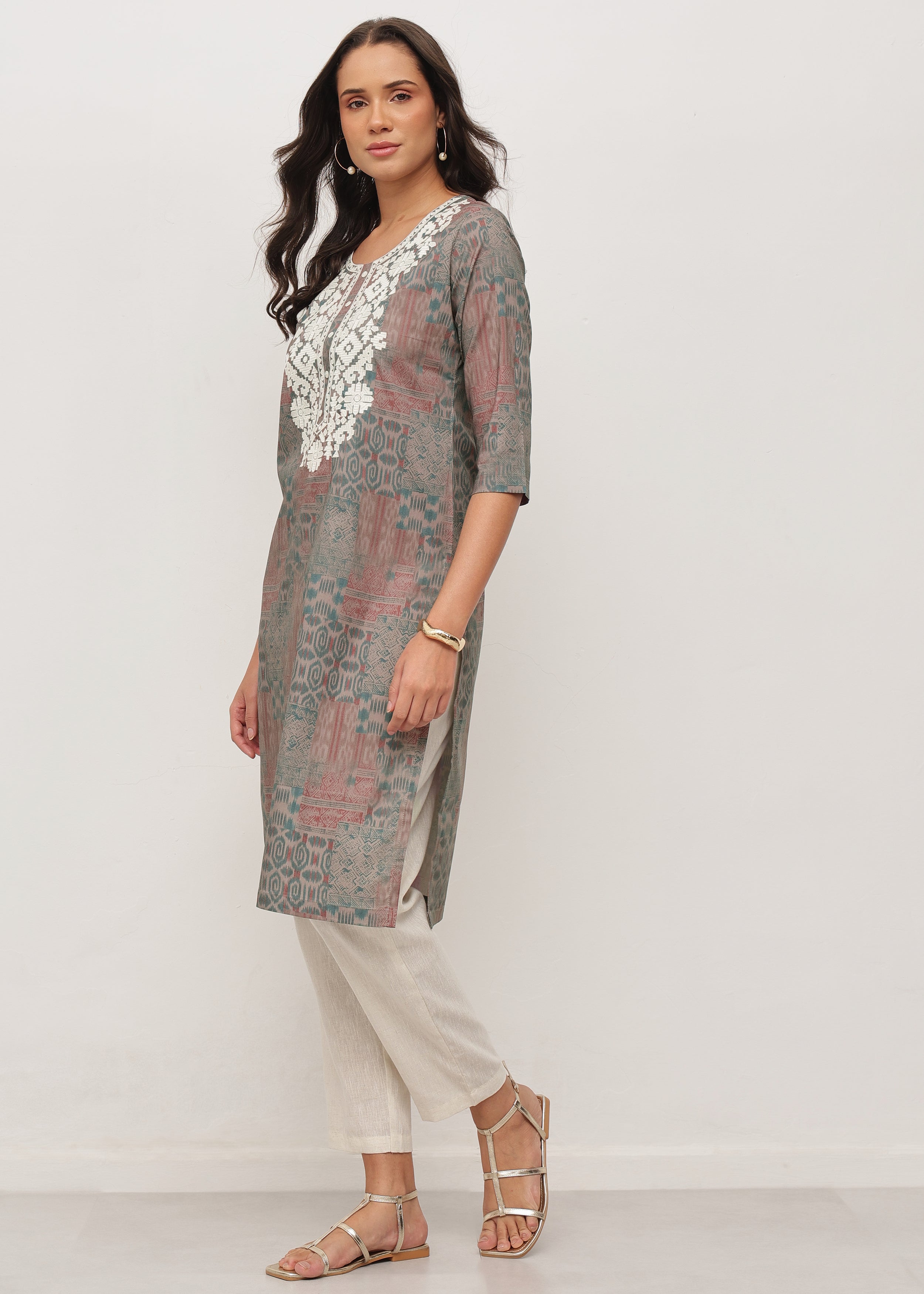 MOSAIC THREADS - STRETCHABLE KURTI