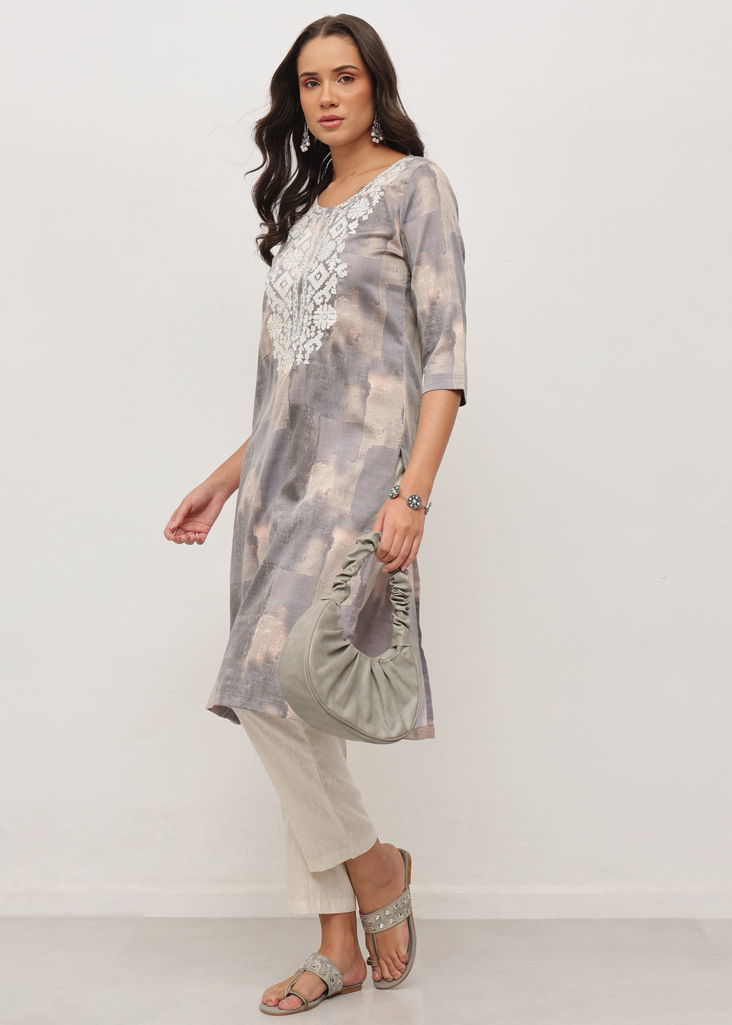 SMOKY THREADS - STRETCHABLE KURTI